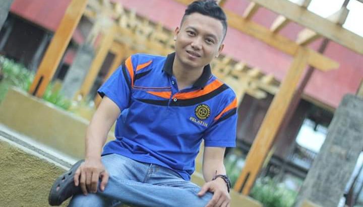Martho Herry Melumpi : Sempatkan Mampir Beli Buku