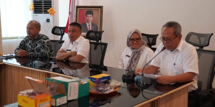 Serahkan Aset Daerah ke PDAM Kota Palu, Walikota Harap Menjadi PDAM Yang Hijau