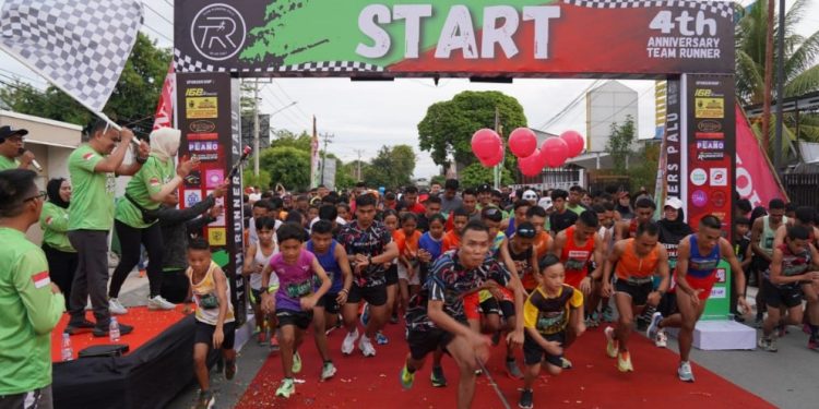 Lomba Lari 5K Team Runners Palu Dilepas Walikota