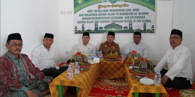 Asisten III Setda Kota Palu Menghadiri Peringatan Isra’ Mi’raj di Musholla Pandapa Besusu