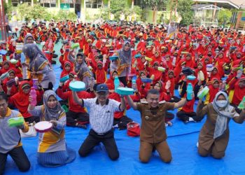 Walikota Launching Gerakan Aksi Bergizi dan Penanganan Sampahku Tanggungjawabku MTs Negeri 2 Kota Palu