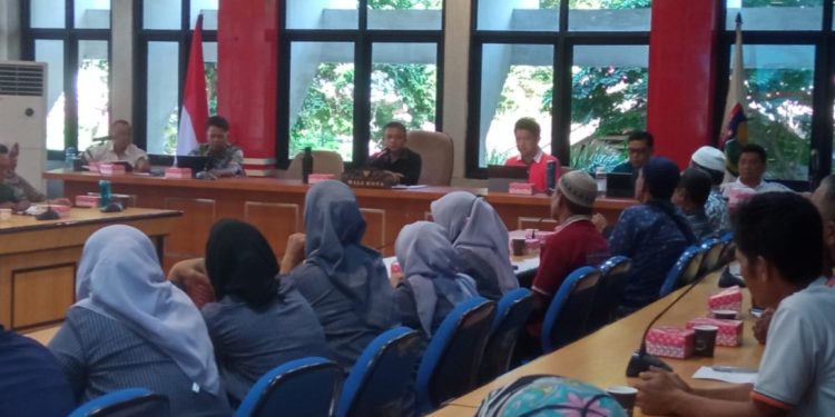 Bahas Permasalahan Drainase, Walikota Gelar Pertemuan dengan Camat, Lurah dan Ketua RT/RW se-Kota Palu