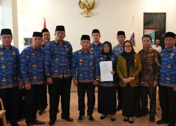 Walikota Palu Lantik Walawati sebagai Kadis Dukcapil Kota Palu