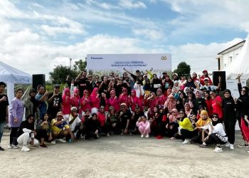 Panasonic Mengajak Masyarakat Kota Palu Senam Pagi Bersama