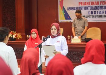 Diah Puspita Lantik Pengurus ASIAFI Kabupaten Parimo