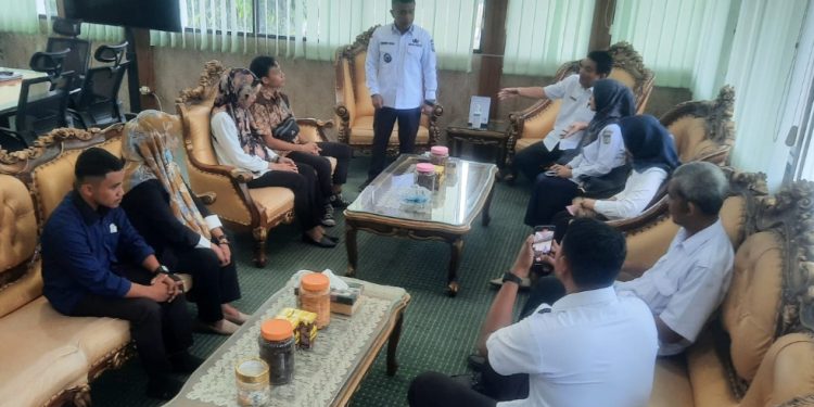 Wali Kota Palu Beri Motivasi Lima Pembantik Kelor Yang Mengikuti Pelatihan di Jogja