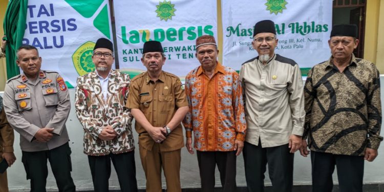 Asisten II Resmikan Pembangunan Mesjid Al Ikhlas PW Persis Sulteng