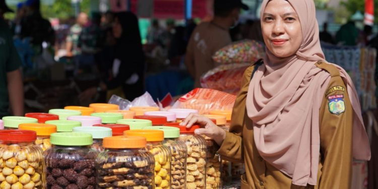 Kabid Industri Disperindag Kota Palu, Hadiri Pembukan Pasar Murah di Halaman Korem 132 Tadulako