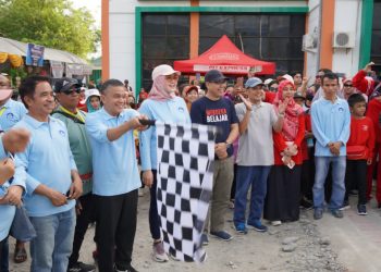 Memeriahkan Hardiknas 2023, Wali Kota Palu Melepas Jalan Santai Guru dan Perserta Didik