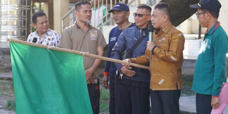Wali Kota Melepas Peserta Jalan Santai Memeriahkan Musyawarah Terpadu PDM-PDA Kota Palu