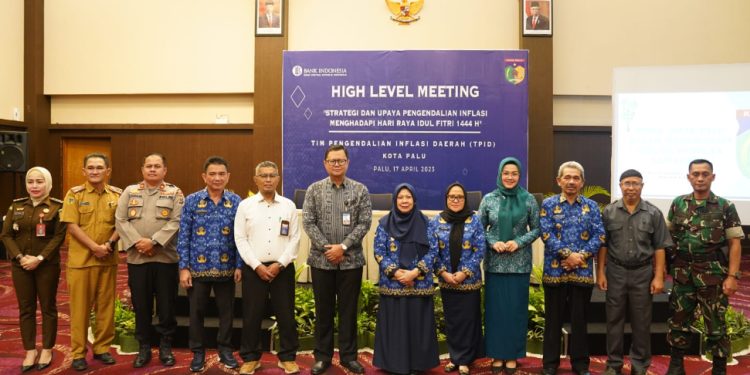 Wawali Membuka Pertemuan High Level Meeting Tim Pengendali Inflasi Kota Palu