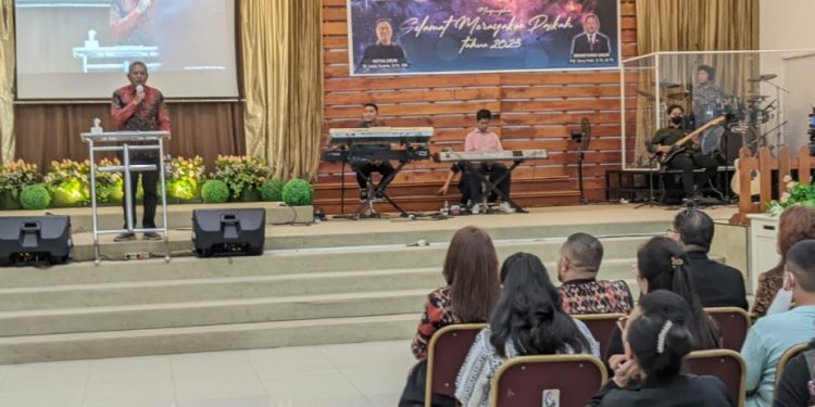 Pemkot Berharap Gereja Menjadi Teladan Menjaga Kerukunan dan Harmonisasi Antar Umat Beragama di Kota Palu