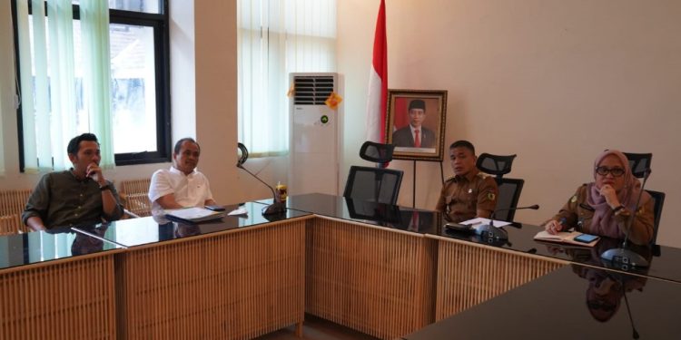 Wali Kota Palu Rapat Bersama Staf Presiden RI Bahas Pengembangan KEK
