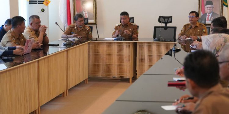Wali Kota Palu Pimpin Rapat Bersama Tim Inkubator Bisnis dan OPD, Ini Yang Dibahas