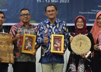 Setyo Susanto Secara Resmi Menutup Kegiatan Peningkatan Kapasitas SDM UKM Kota Palu