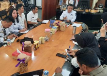 Wali Kota Palu Pimpin Pertemuan Bersama Tim Penilai Kelurahan Mantap