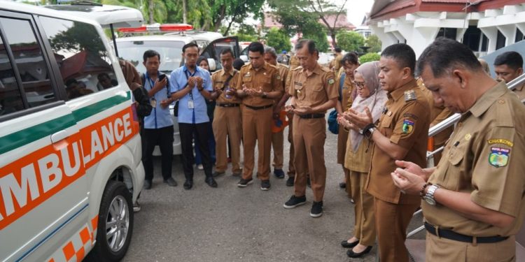 Serahkan Ambulance Untuk 5 Kelurahaan, Hadianto : Sisanya InsyaAllah Tahun Depan