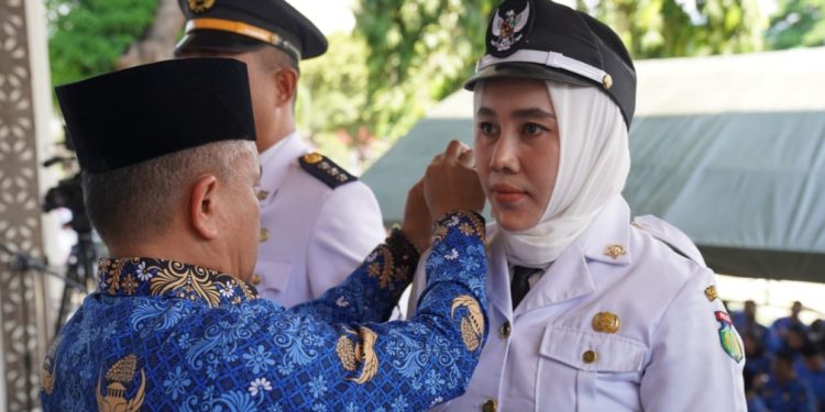 Lantik 131 Pejabat Pemkot Palu, Wali Kota : Manfaatkan Kepercayaan dan Tanggungjawab Yang Diberikan