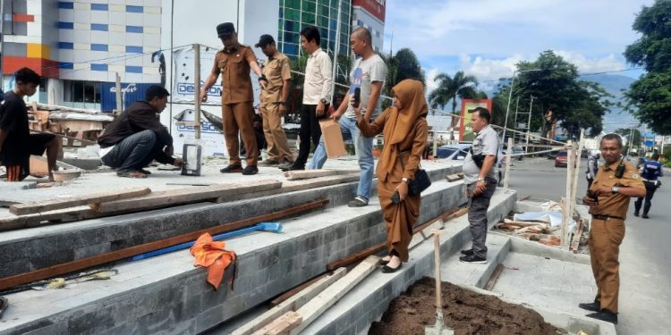 Wali Kota Palu Sidak Pembangunan Sejumlah Fasilitas Umum