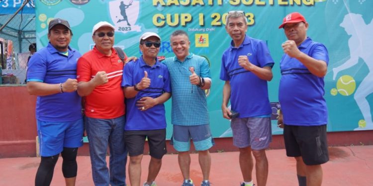 Hadianto Ikut Eksebisi Tennis Kajati Sulteng Cup I Tahun 2023