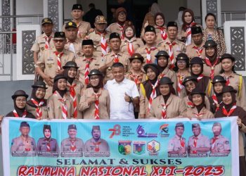 Wali Kota Palu Melepas Kontingen Kwartir Cabang Gerakan Pramuka Menuju Raimuna Nasional XII
