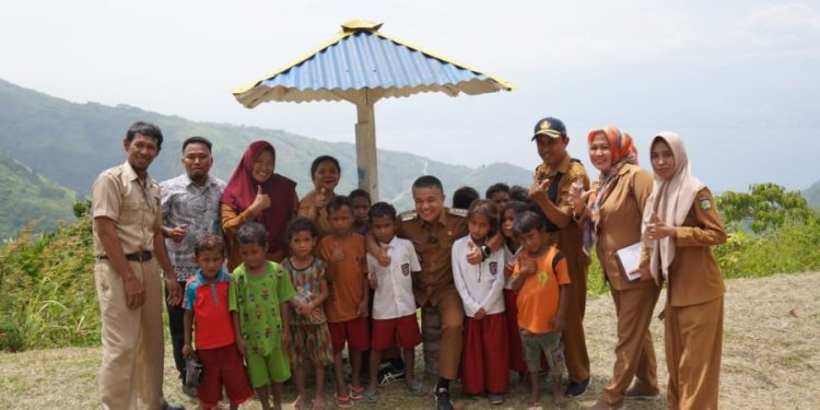 Kunjungi SD Kecil Wana Di Kecamatan Ulujadi, Berikut Harapan Wali Kota Palu