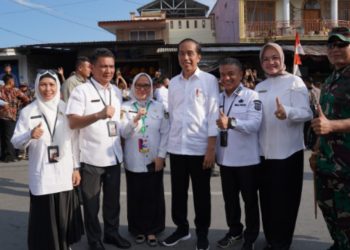Lihat Lagi, Foto-Foto Presiden Jokowi Kunjungi Pasar Masomba Didampingi Wali Kota Palu