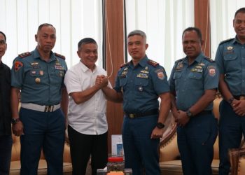 Wali Kota Menerima Kunjungan Komandan Lanal Palu Yang Baru