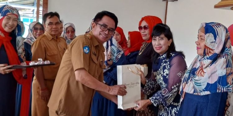 Pelepasan Purnabakti Pengawas dan Kepala Taman Kanak-Kanak, Berikut Arahan Wali Kota Palu