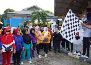 Asisten I Setda Kota Palu Hadiri Jalan Santai RRI Palu