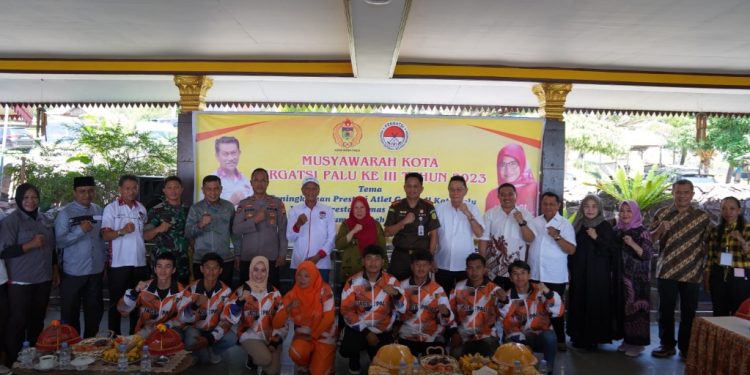 Reny A. Lamadjido Secara Resmu Membuka Muskot Ke-3 Pergatsi Kota Palu