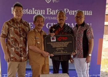 Asisten II Setda Kota Palu Hadiri Peletakan Batu Pertama Pembangunan Gereja Elshaddai Injil Sepenuh Home Community Church Palu