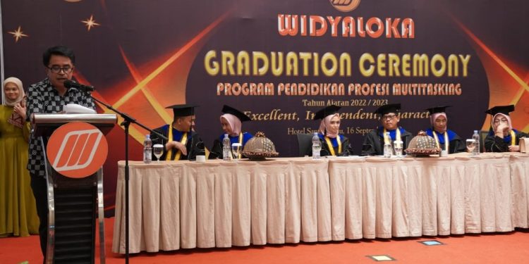 Graduation Ceremony  Widyaloka Palu, Hardi : Jadilah Agen Perubahan Yang Berkomitmen Untuk Membangun Palu