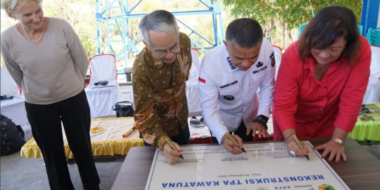 Sekretaris Parlemen Negara Jerman Dr. Barbel Kofler Meninjau Pemanfaatan Fasilitas TPA Kawatuna