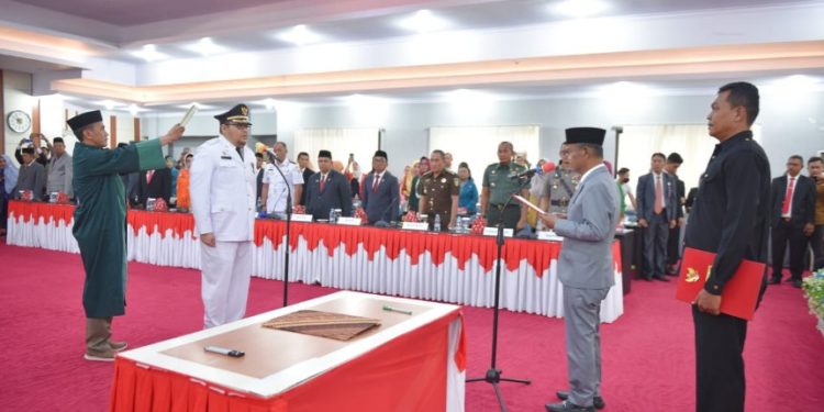 Lantik Pj Bupati Parigi Moutong, Gubernur Sulteng: Pj Bupati Parigi Moutong Bersama Jajaran Agar Bekerja  Profesional