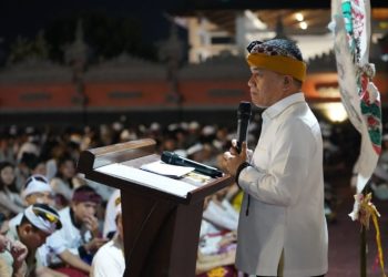 Hadianto Hadiri Acara Piodalan Pura Agung Wana Kertha Jagadnatha