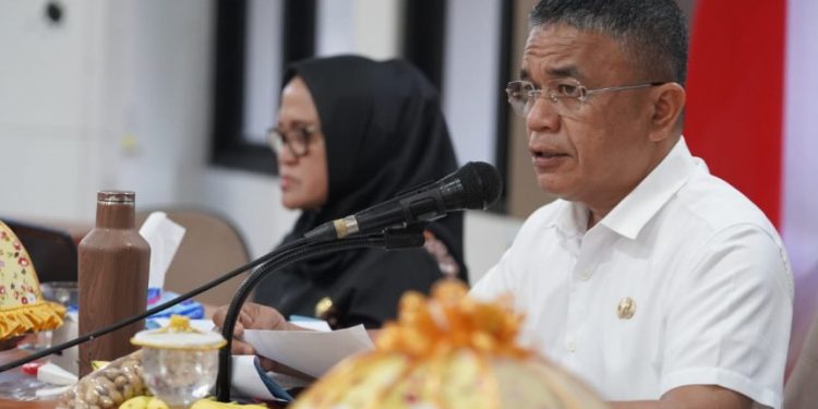 Wali Kota Palu Memimpin Rapat Evaluasi Kinerja OPD