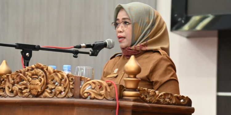 Sekprov Sulteng Wakili Gubernur Sampaikan Tanggapan Terhadap Pandangan Umum Fraksi DPRD Sulteng