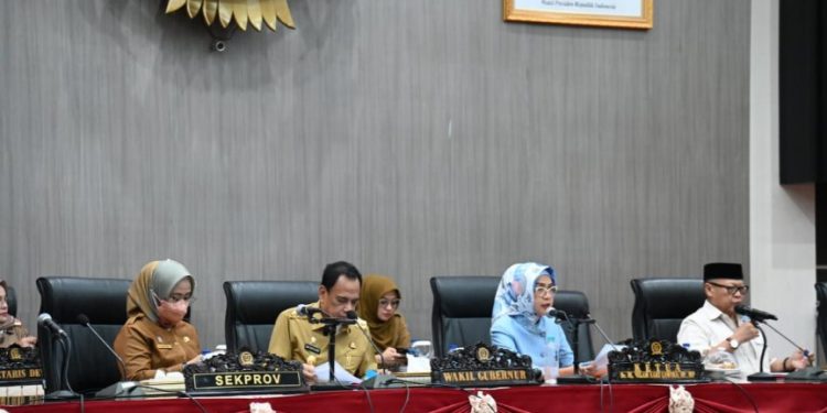 Wagub Sulteng Hadiri Sidang Paripurna DPRD Terkait Penetapan Ranperda