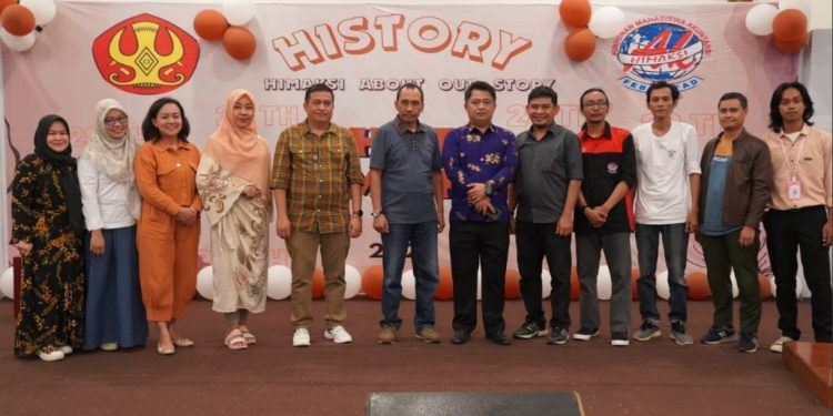 Malam Puncak Peringatan HUT Ke-28 HIMAKSI dan FEB Untad, Berikut Pesan Wali Kota Palu