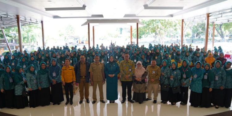 Asisten I Setda Kota Palu Secara Resmi Membuka Jambore PKK Tingkat Kota Palu