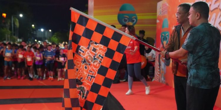 Wali Kota Palu dan Gubernur Sulteng Melepas Peserta Lomba Lari Marathon PSE Tahun 2023