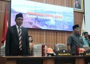 Asisten I Setda Kota Muhammad Rizal Hadiri Rapat Paripurna DPRD Kota Palu Tentang Pembahasan Ranperda APBD TA 2024