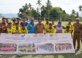 Kadis Dikbud Kota Palu Membuka Kompetisi Internal Sekolah Gala Siswa Indonesia (GSI) dan Olimpiade Sains IPS SMP Negeri 2 Palu