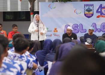 Wawali Reny A. Lamadjido Membuka Lomba Antar Kelas di SMA Al-Azhar Palu