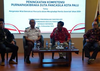 Kaban Kesbangpol Kota Palu Membuka Kegiatan Peningkatan Kompetensi Purnapaskibraka Duta Pancasila