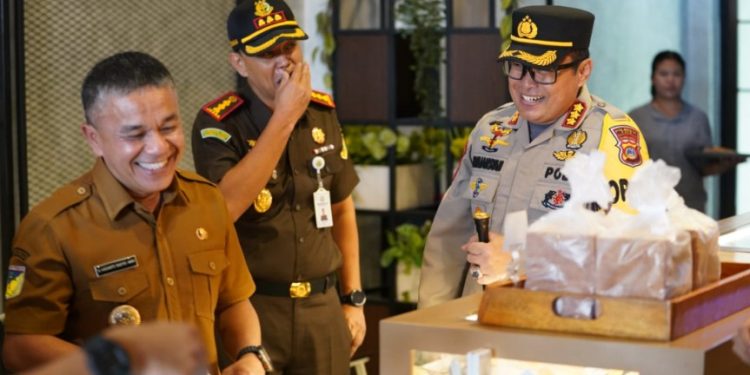 Pastikan Penerapan Pajak Konsumen 10%, Wali Kota Palu Sidak Resto dan Rumah Makan