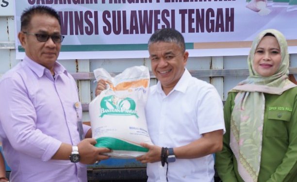 Hadianto Rasyid Melaunching Penyaluran Bantuan Pangan Cadangan Pemerintah Tahap I Tahun 2024