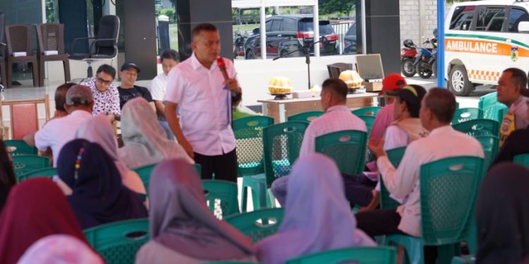 Dengarkan Aspirasi Warga Kelurahan Boyaoge, Pemkot Akan Benahi Jalan Cempedak