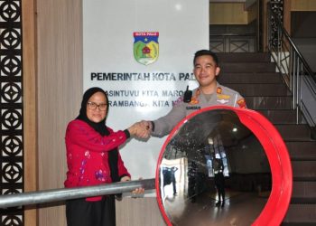 Pemkot Palu Serahkan Bantuan Traffic Mirror Kepada Satlantas Polresta Palu